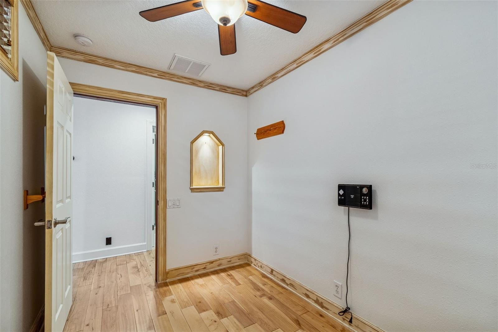 Image 65 of 95 For 1130 Anclote Rd