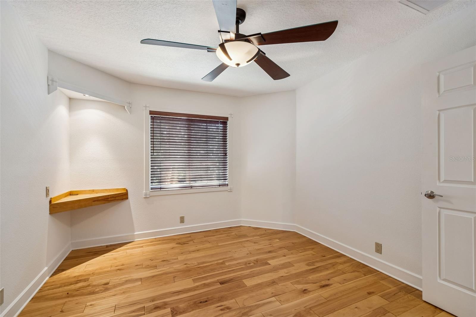 Image 74 of 95 For 1130 Anclote Rd