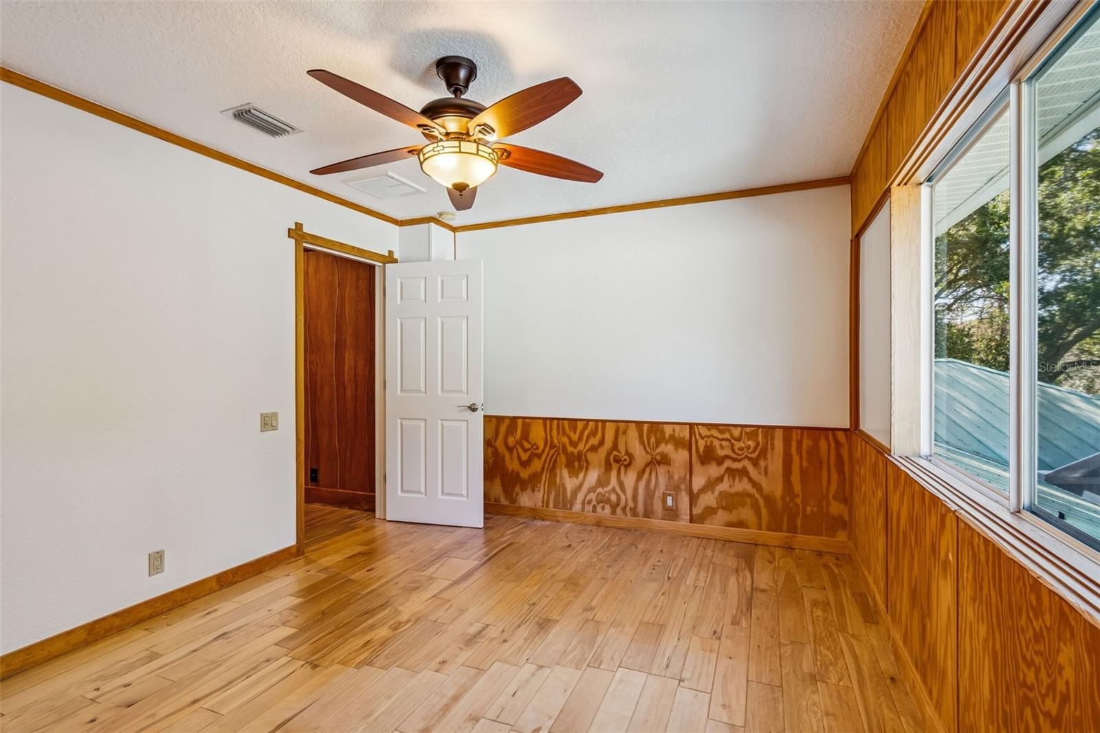 Image 81 of 95 For 1130 Anclote Rd