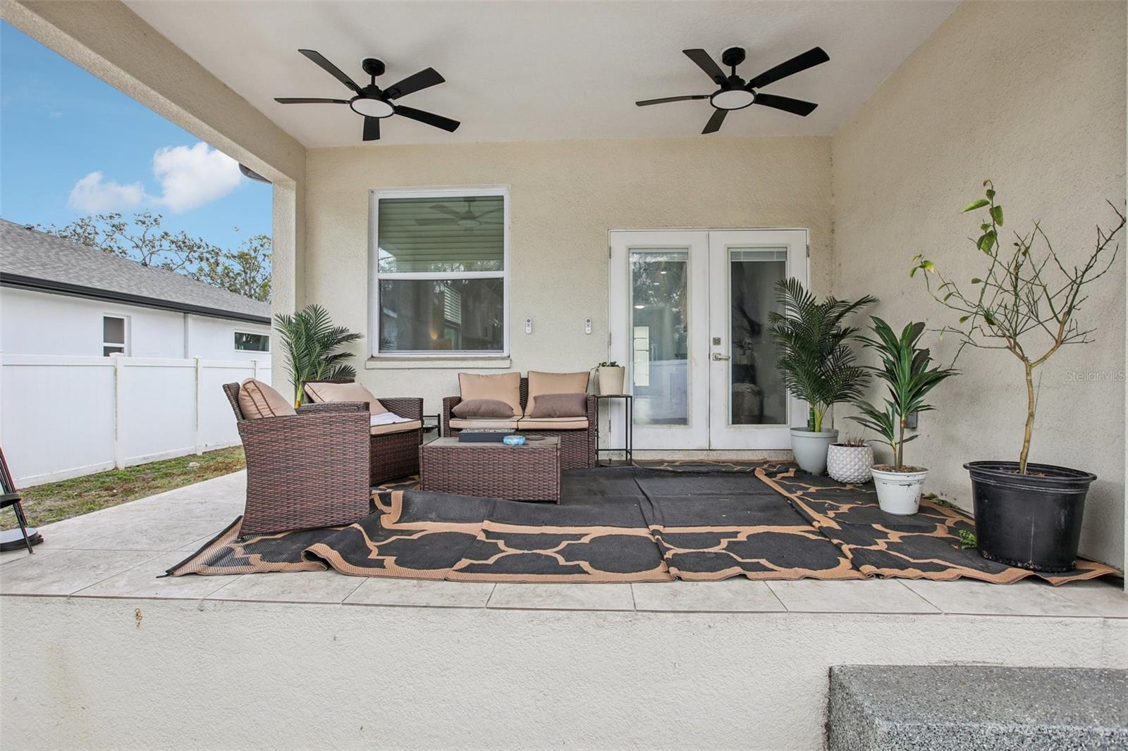 Listing photo id 26 for 801 Sligh Avenue 1-2