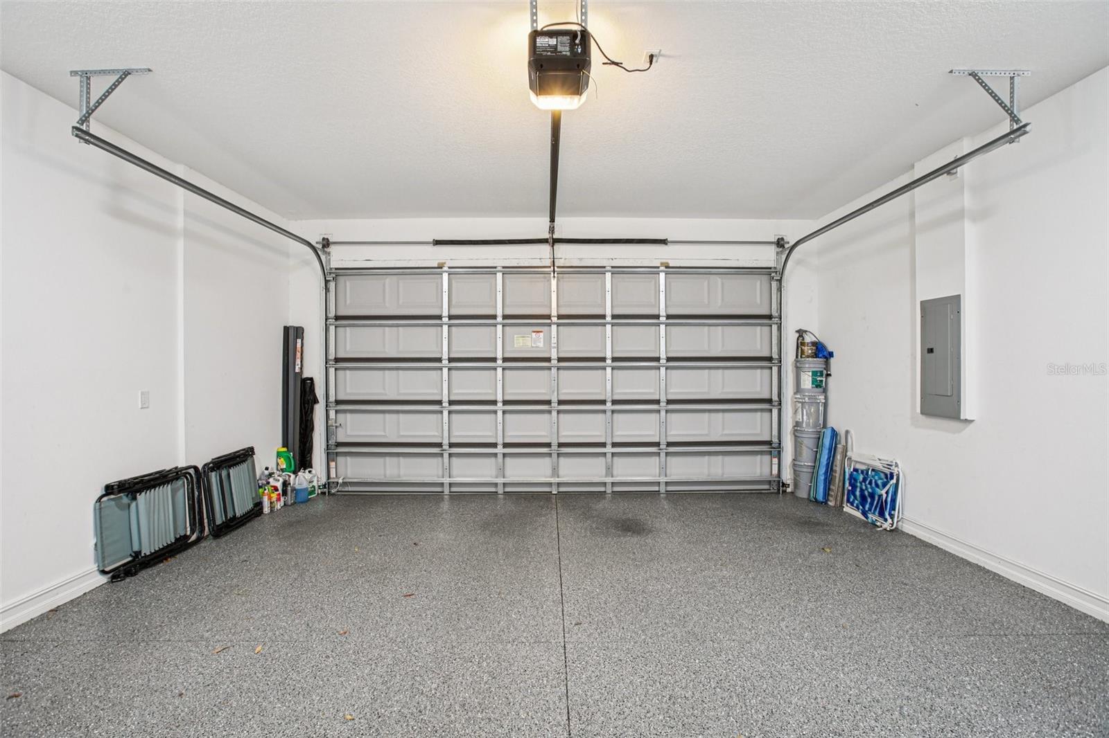 Listing photo id 27 for 801 Sligh Avenue 1-2