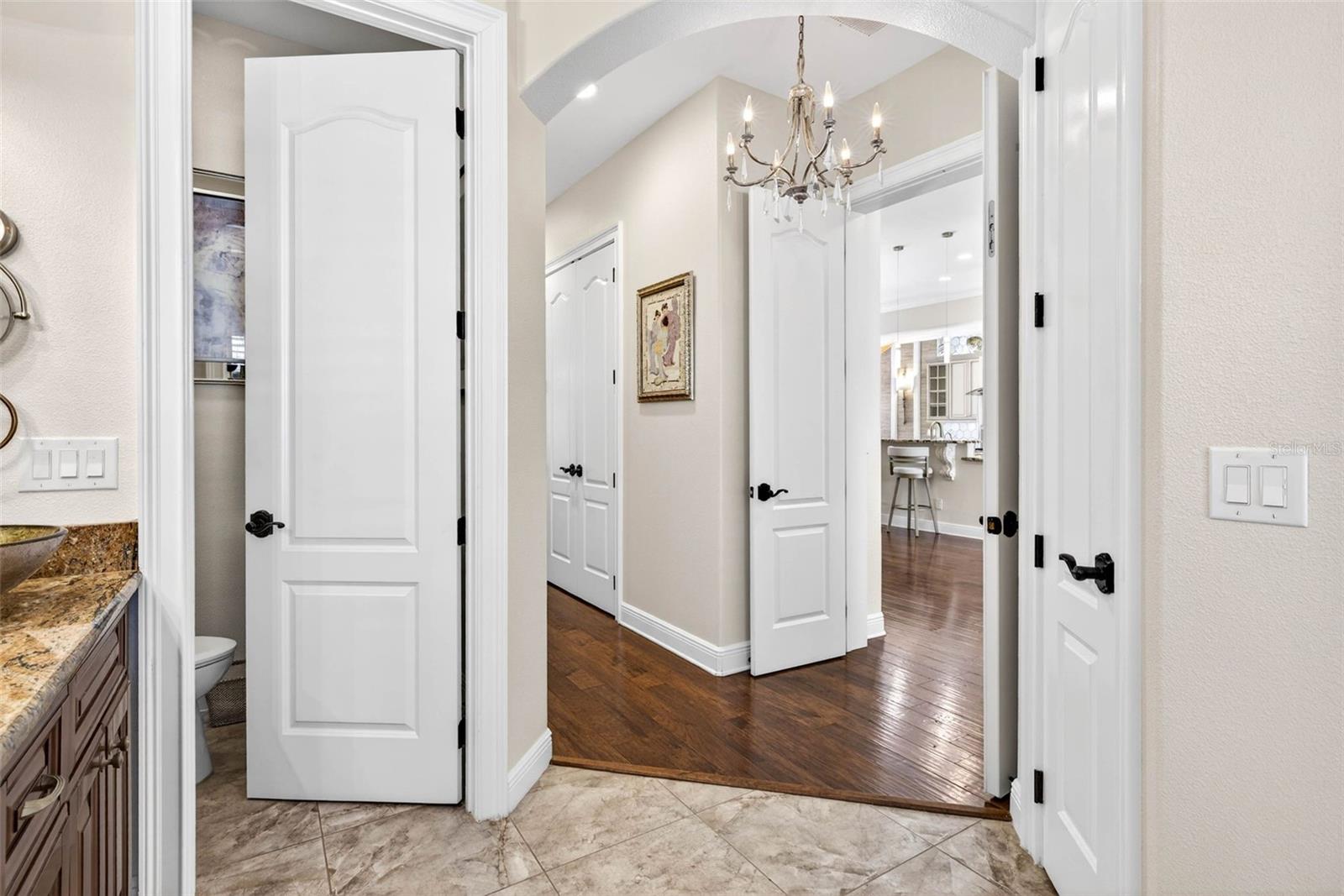 Image 32 of 85 For 105 Wimbledon Court