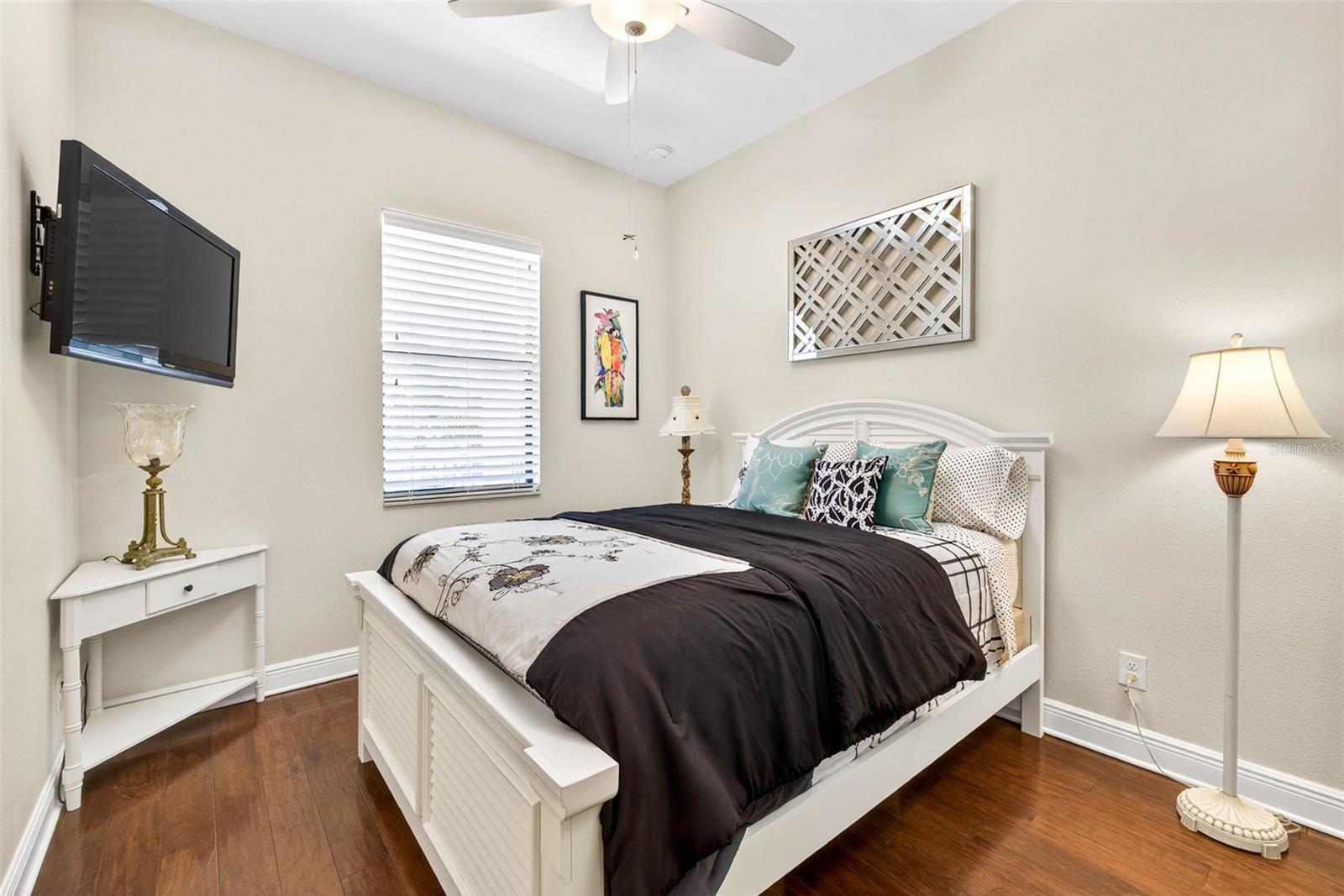 Image 40 of 85 For 105 Wimbledon Court