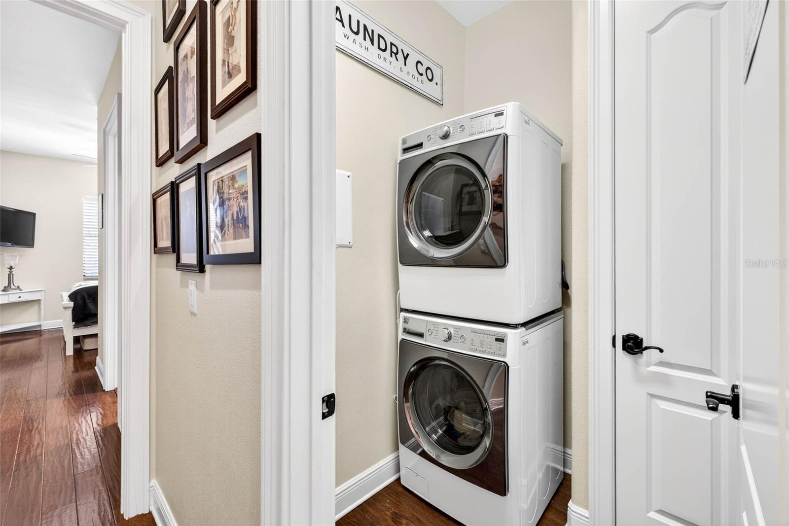 Image 43 of 85 For 105 Wimbledon Court