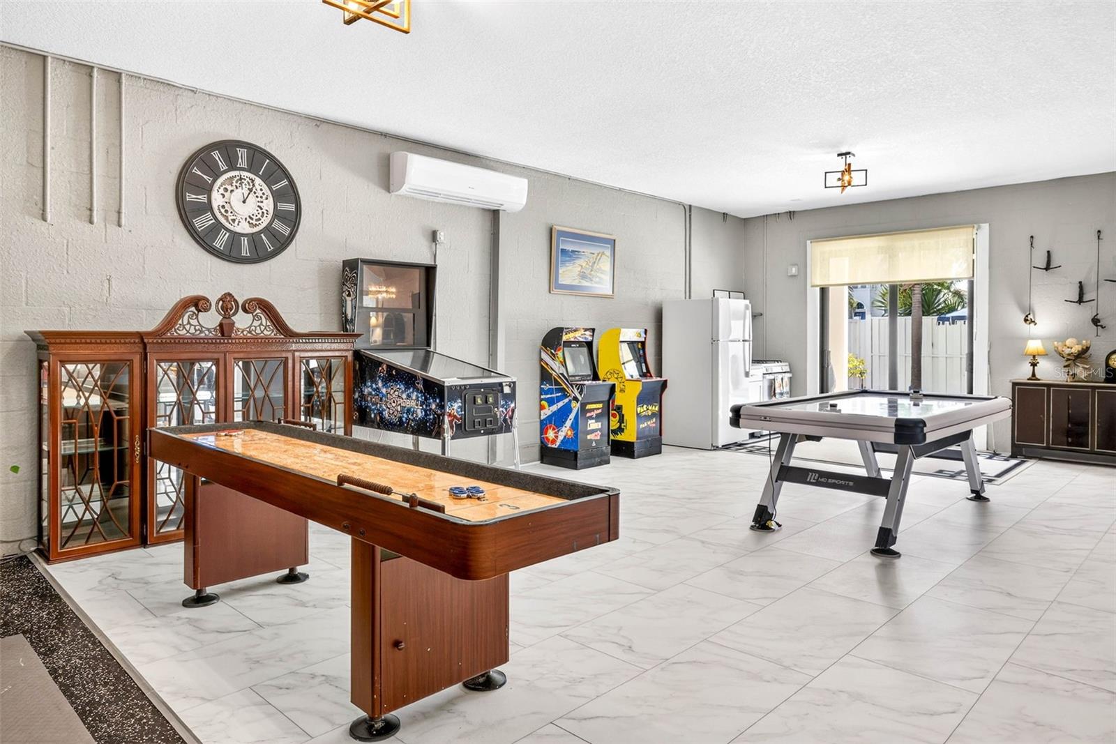 Image 51 of 85 For 105 Wimbledon Court