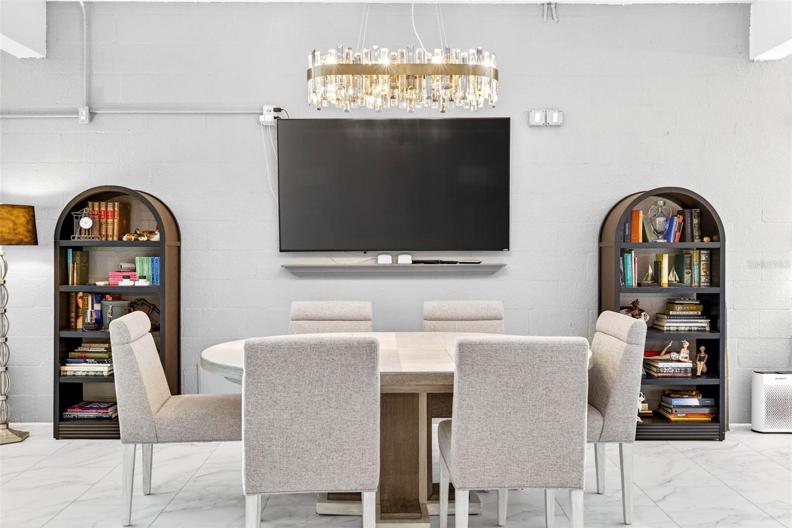 Image 55 of 85 For 105 Wimbledon Court