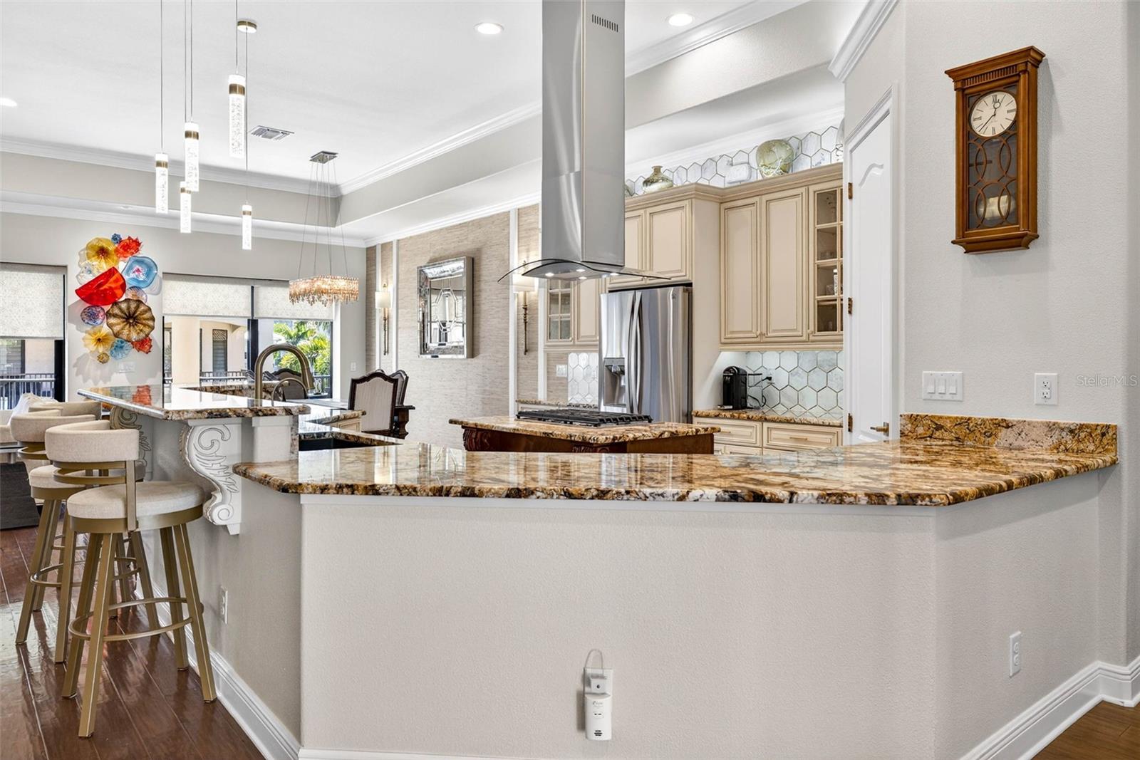 Image 6 of 85 For 105 Wimbledon Court