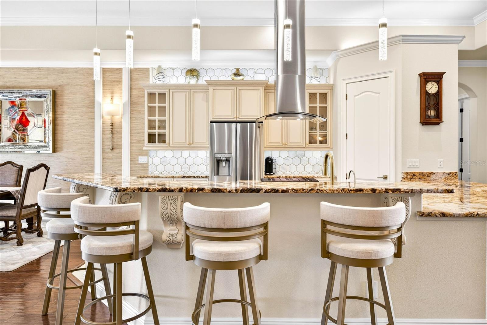 Image 7 of 85 For 105 Wimbledon Court