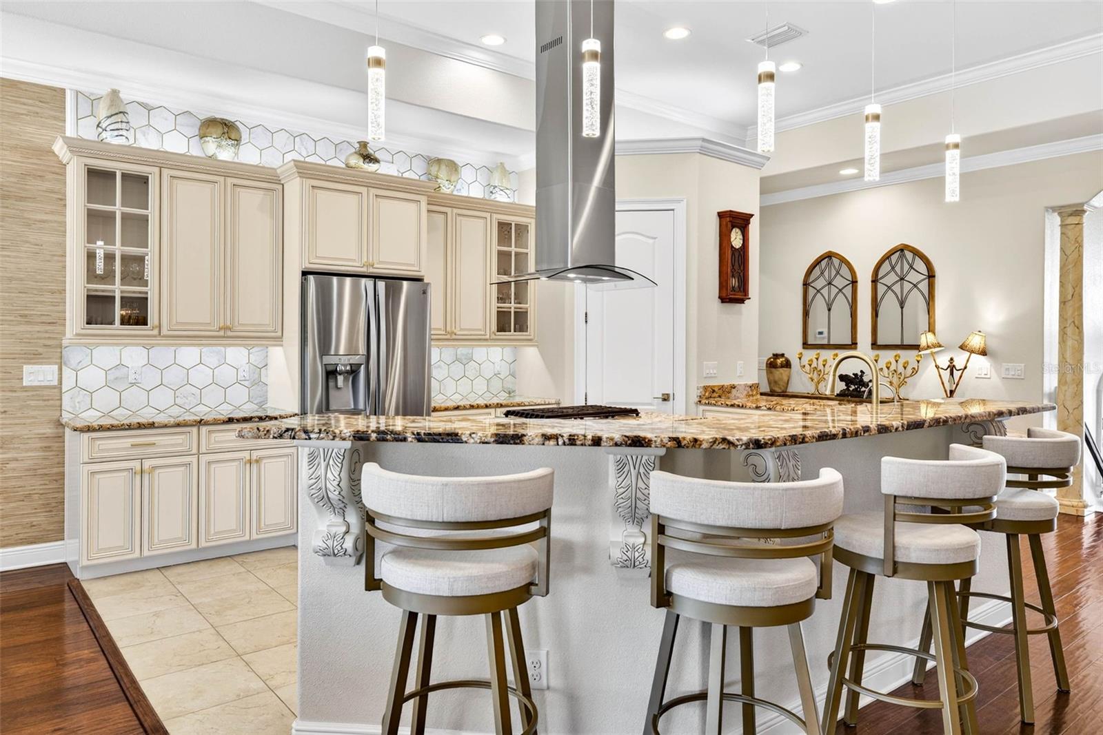 Image 8 of 85 For 105 Wimbledon Court