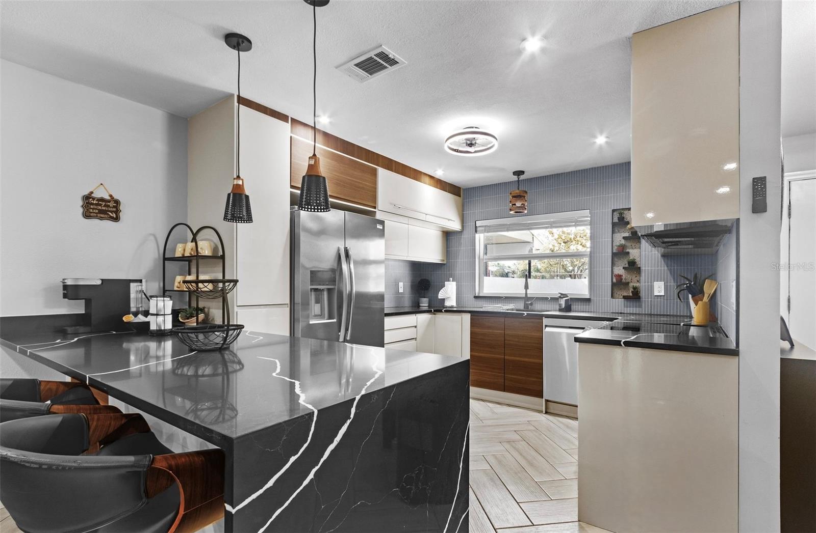 Image 10 of 34 For 10021 53rd Street