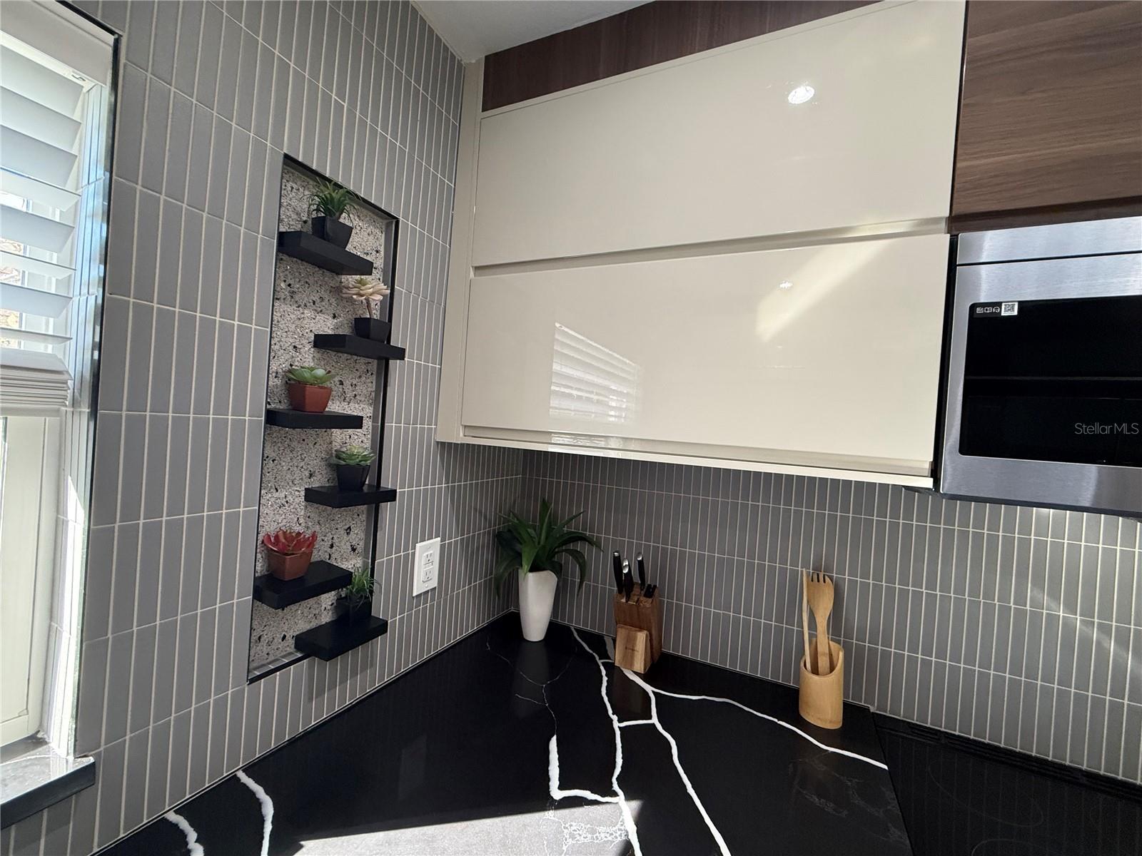 Image 11 of 34 For 10021 53rd Street