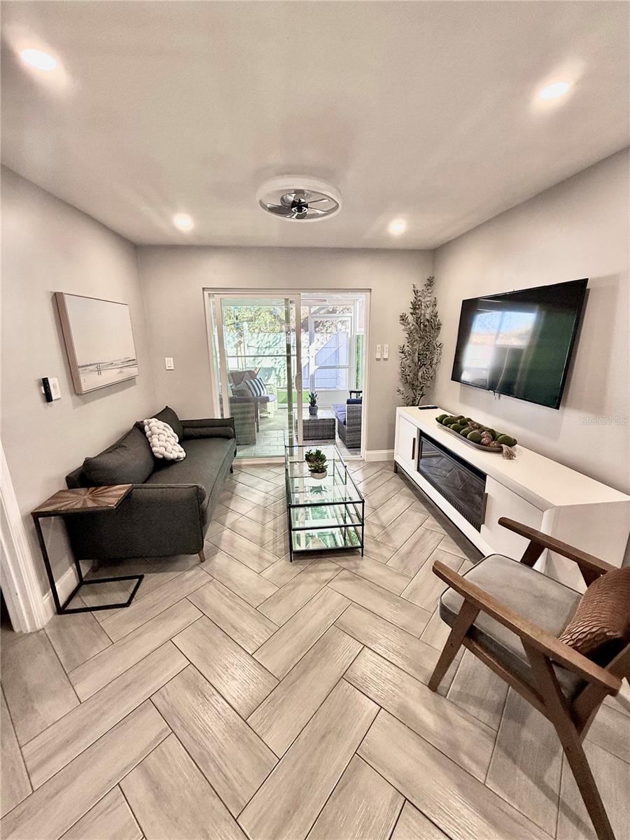 Image 13 of 34 For 10021 53rd Street