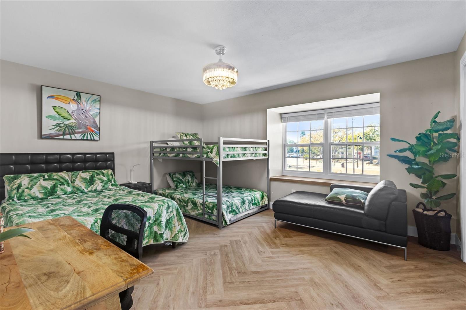 Image 21 of 34 For 10021 53rd Street