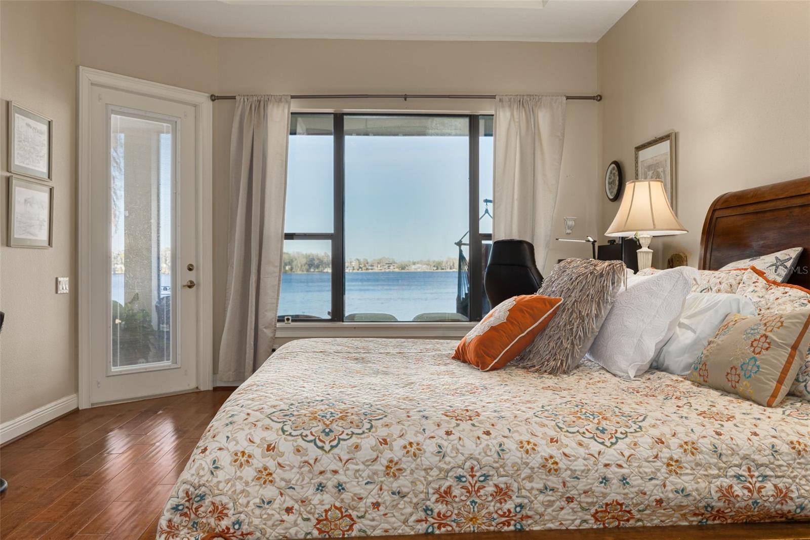 Image 22 of 46 For 9505 Aqua Lane