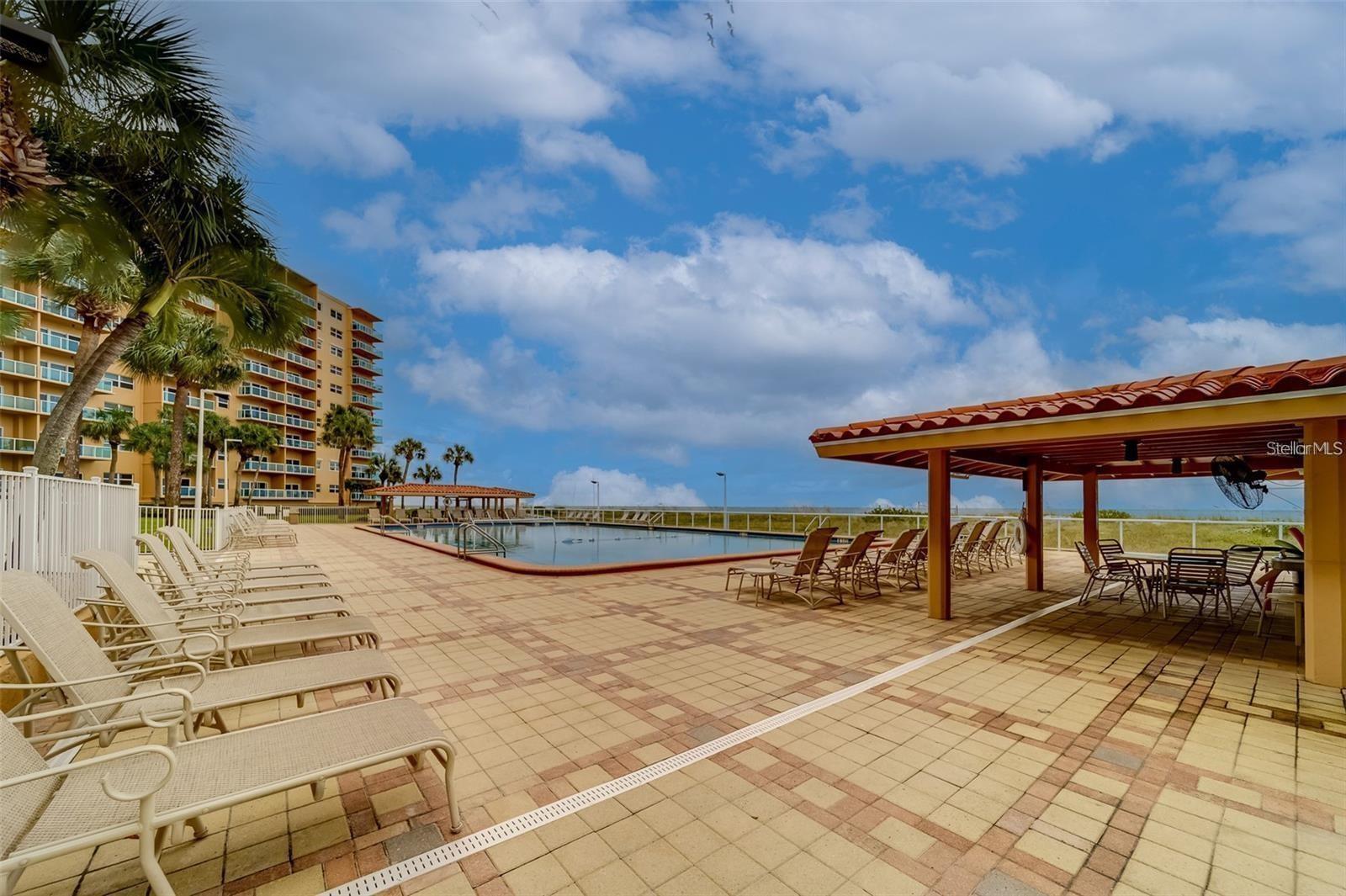 Image 16 of 26 For 880 Mandalay Avenue S705