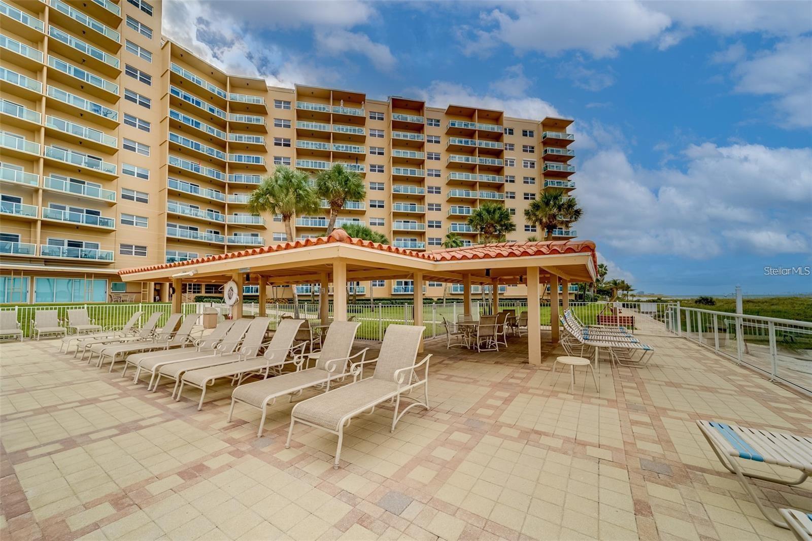 Image 18 of 26 For 880 Mandalay Avenue S705