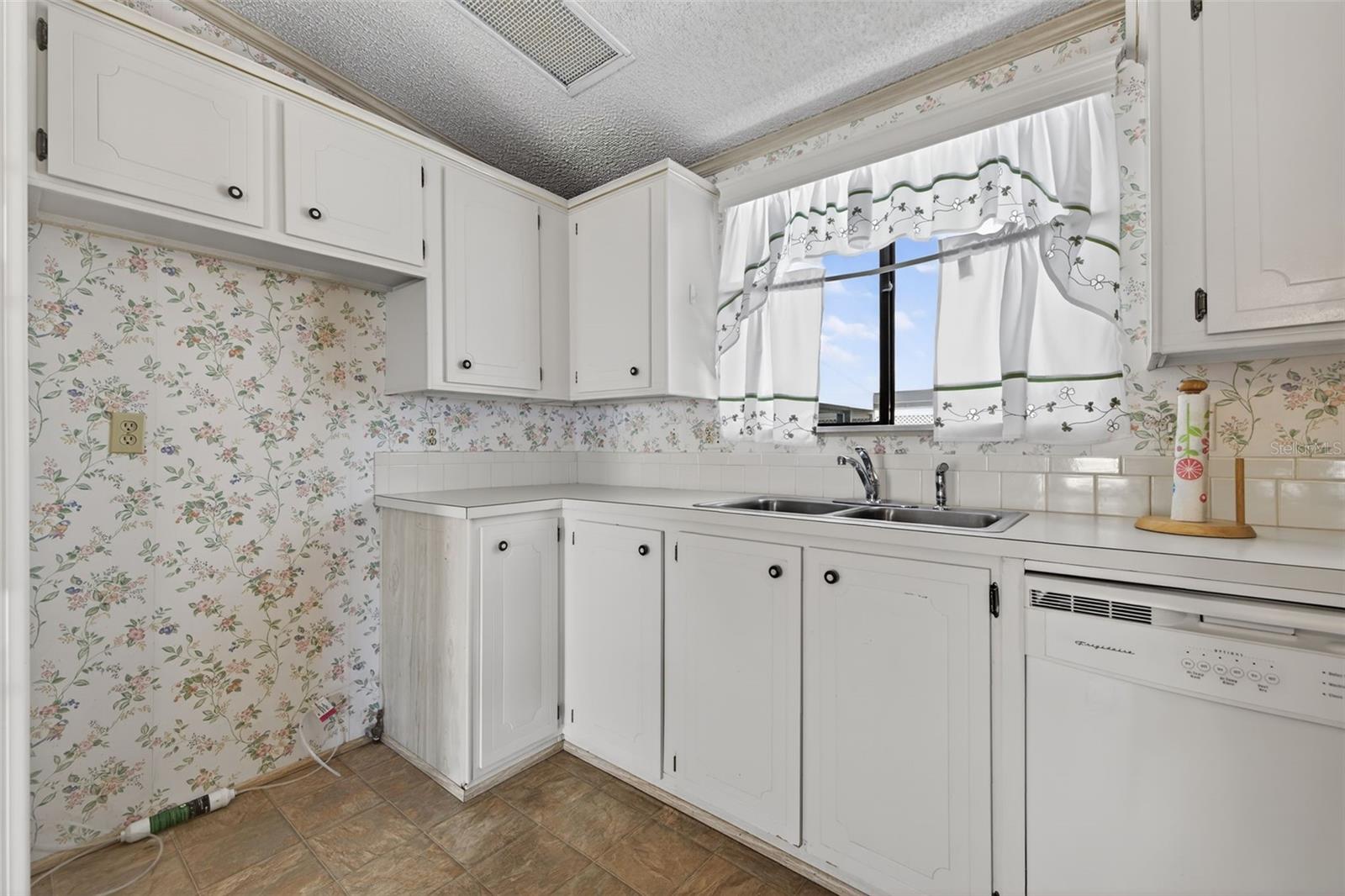 Image 12 of 40 For 3836 William Hume Drive