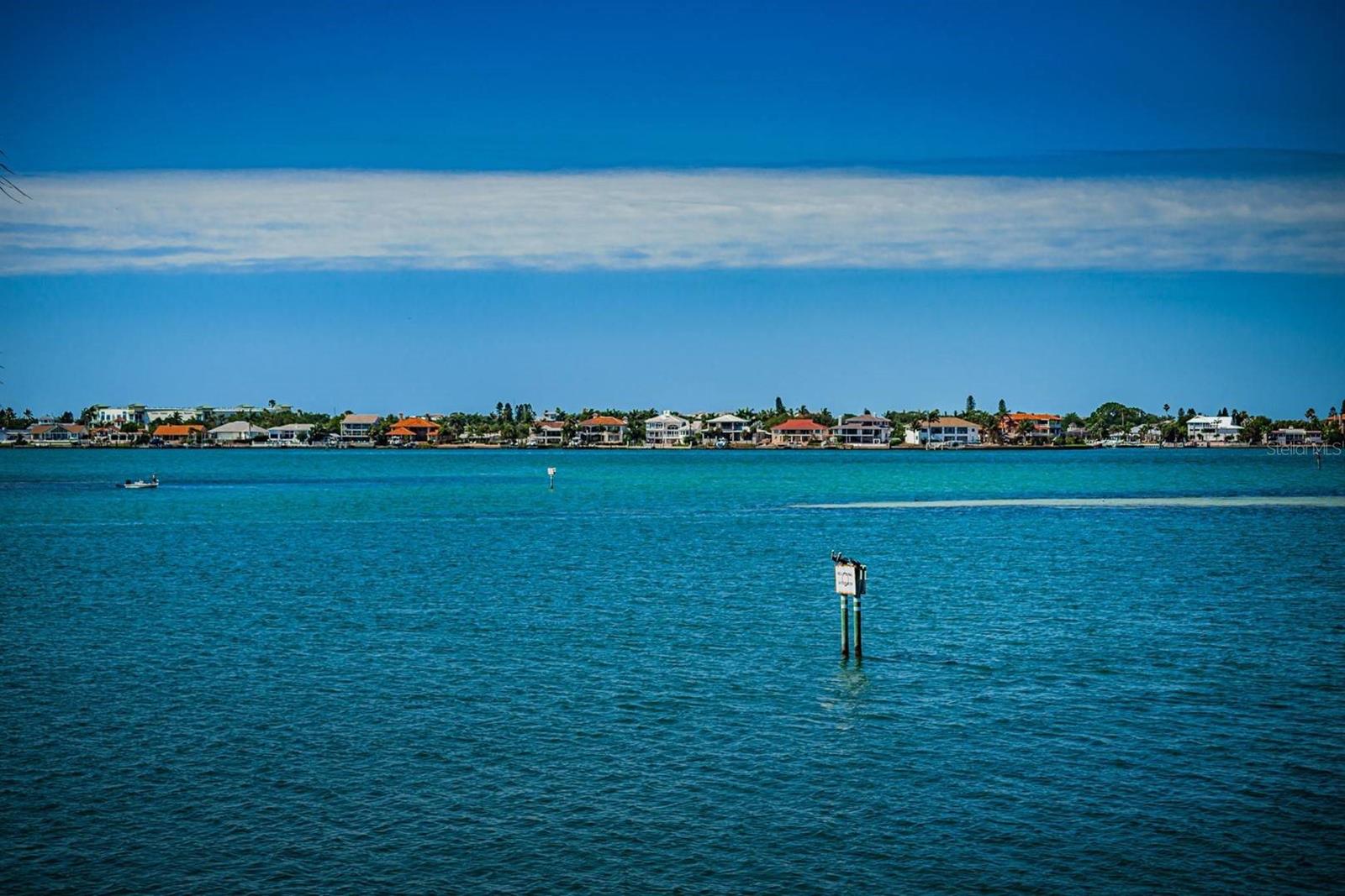 Image 24 of 26 For 6105 Bahia Del Mar Circle 382