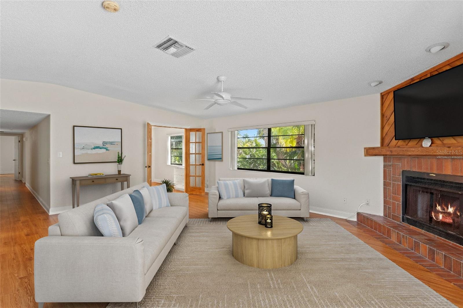 Image 17 of 70 For 879 Eldorado Avenue