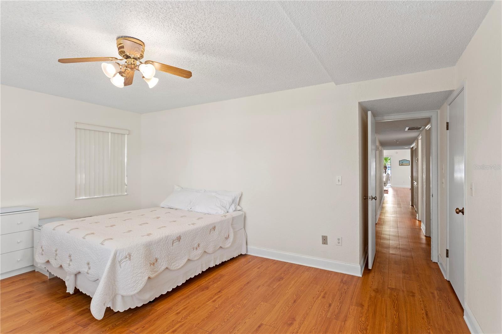 Image 30 of 70 For 879 Eldorado Avenue