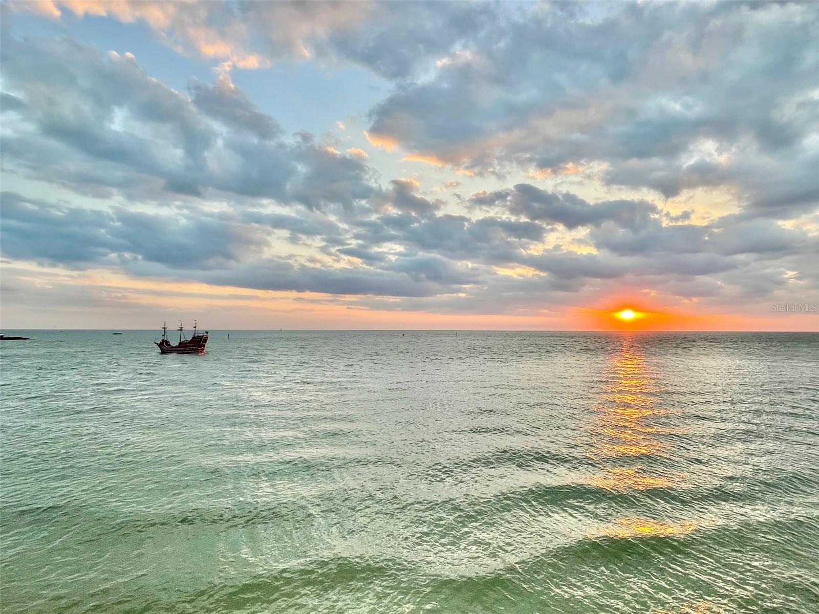 Image 61 of 70 For 879 Eldorado Avenue