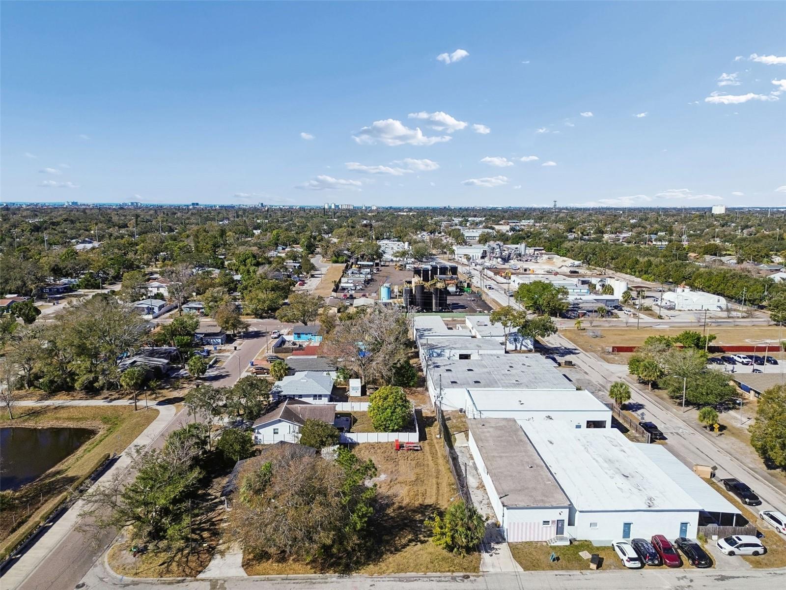 Listing photo id 5 for 0 42nd St S  