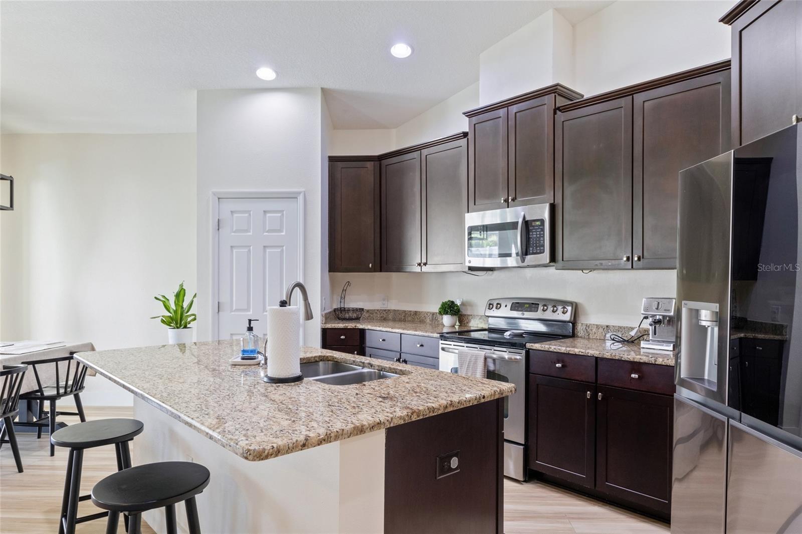 Image 10 of 32 For 11528 Palmetto Pine Street