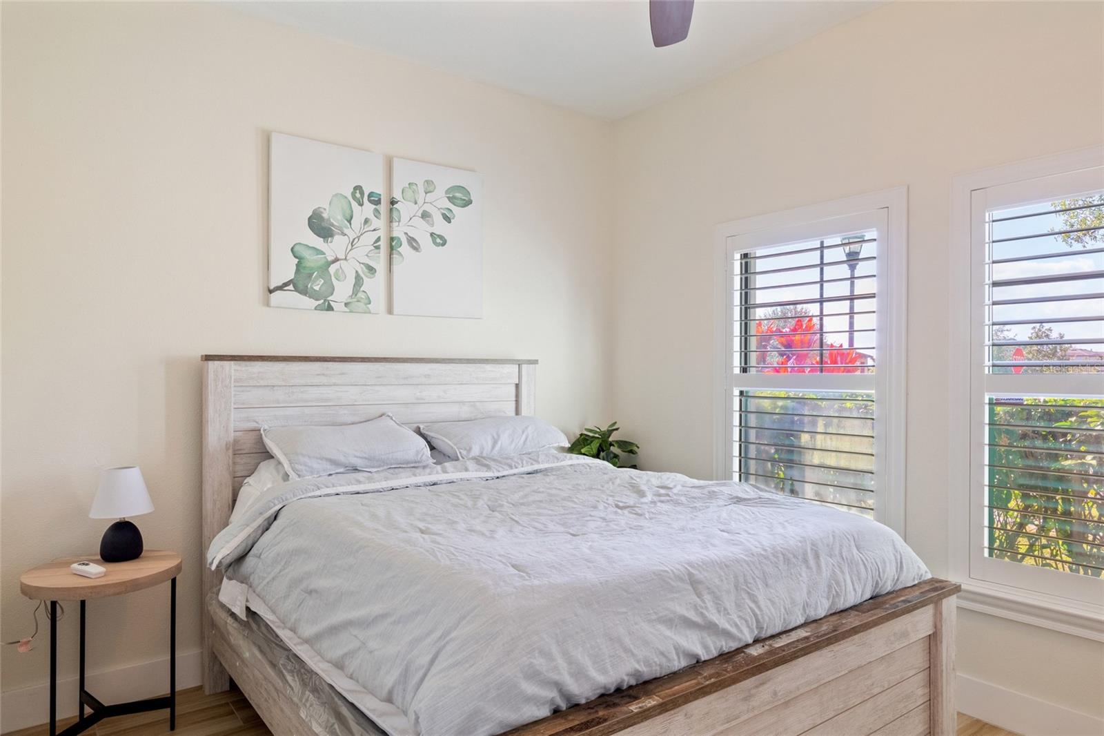 Image 18 of 32 For 11528 Palmetto Pine Street