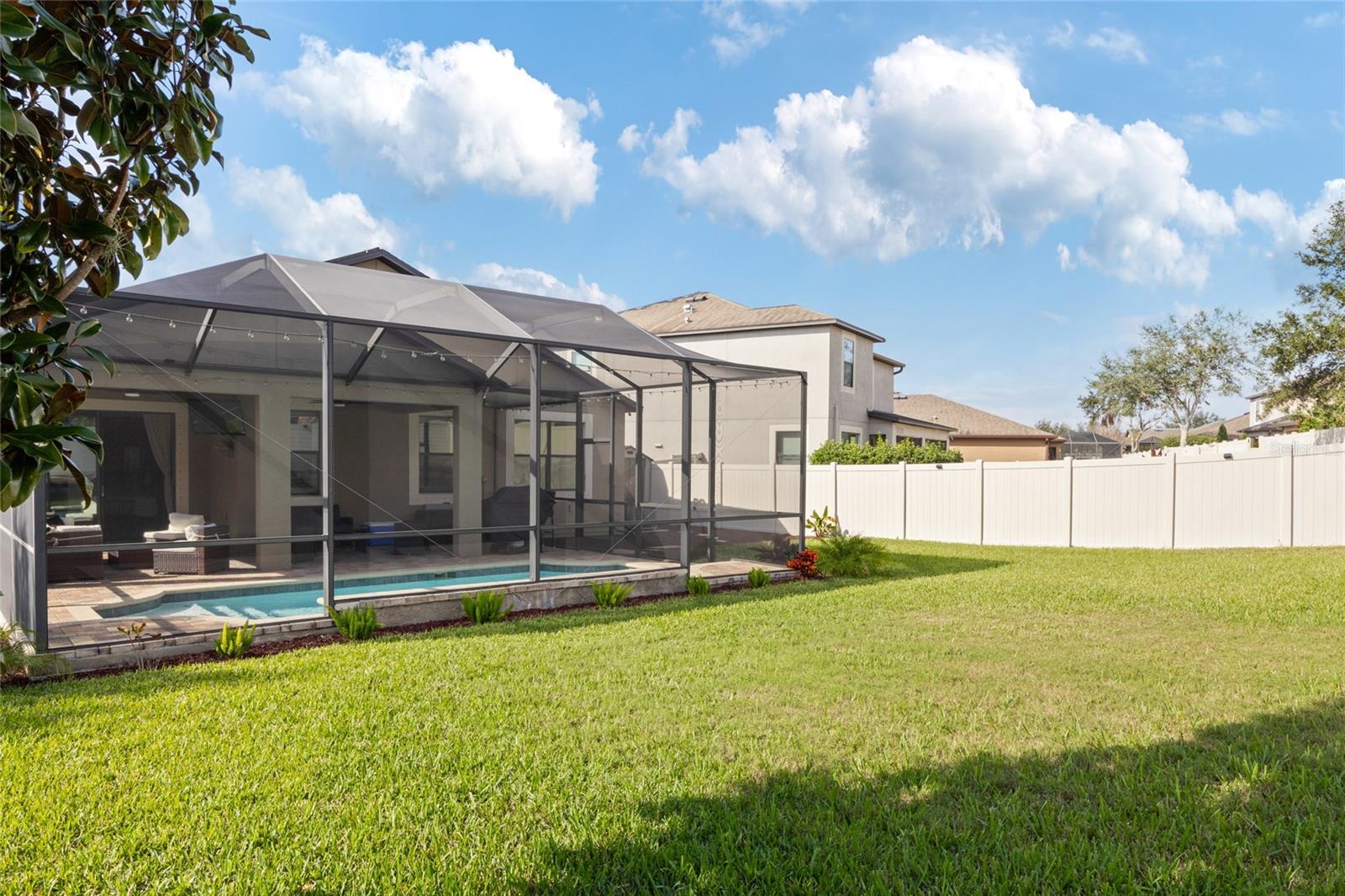 Image 28 of 32 For 11528 Palmetto Pine Street