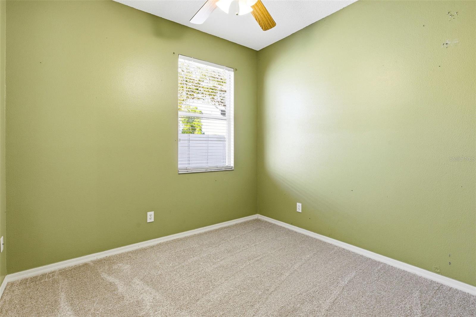 Image 23 of 44 For 5512 47th Court E