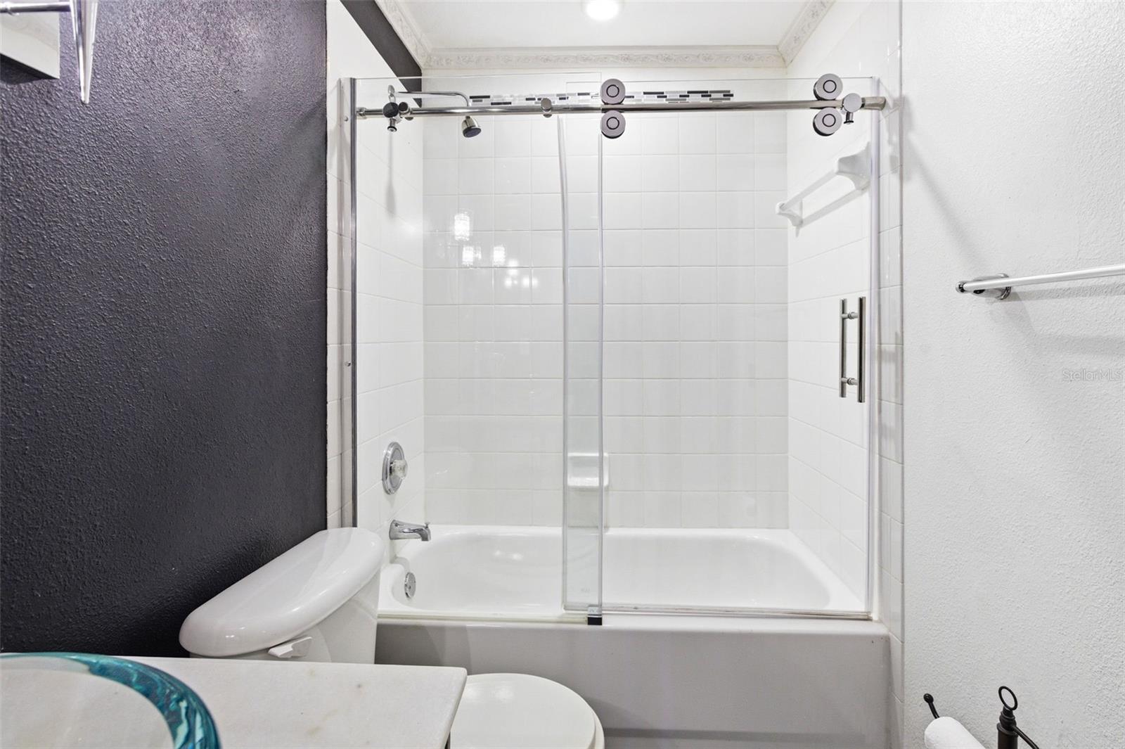 Image 26 of 44 For 5512 47th Court E