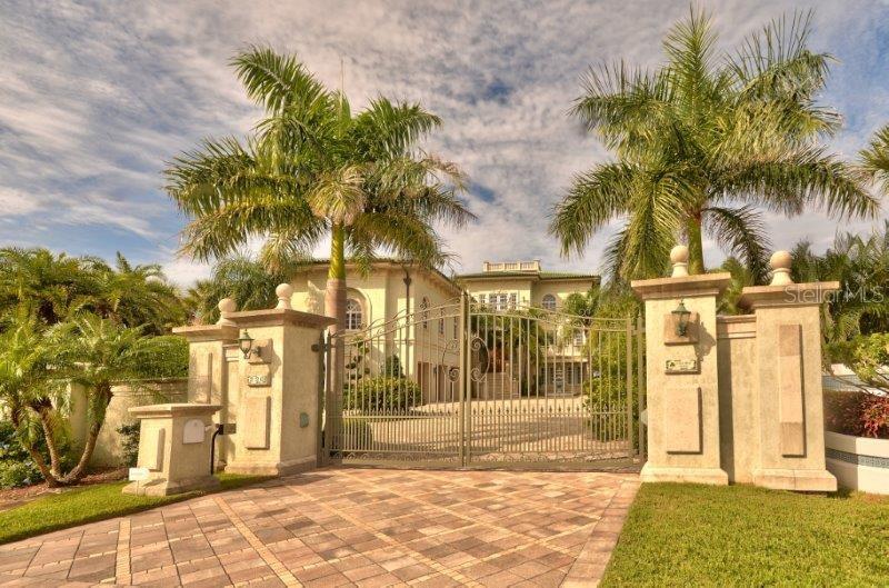 Details for 220 Gulf Boulevard 8, BELLEAIR BEACH, FL 33786