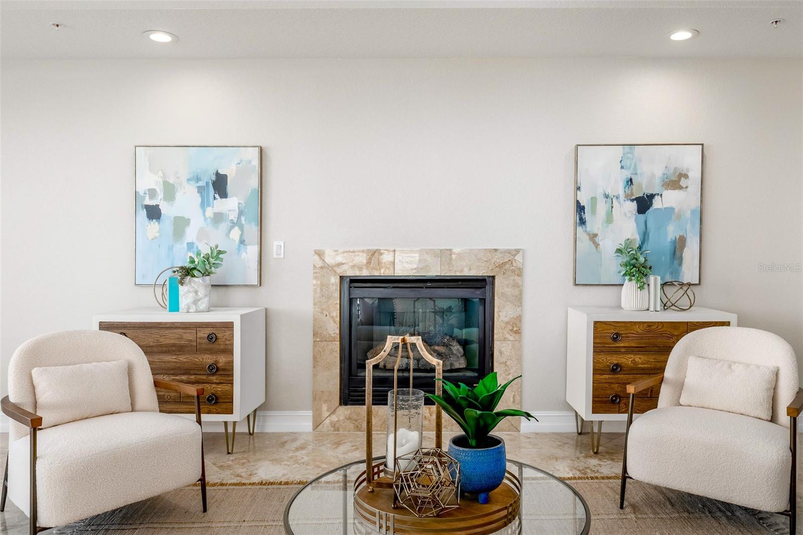 Image 14 of 82 For 220 108th Avenue 304