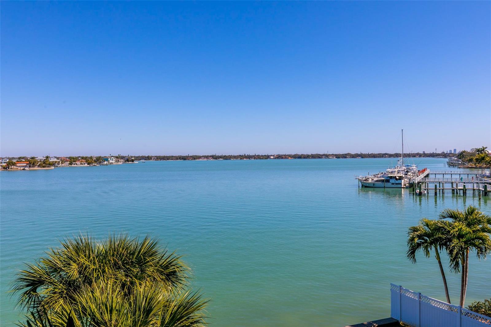 Image 19 of 82 For 220 108th Avenue 304