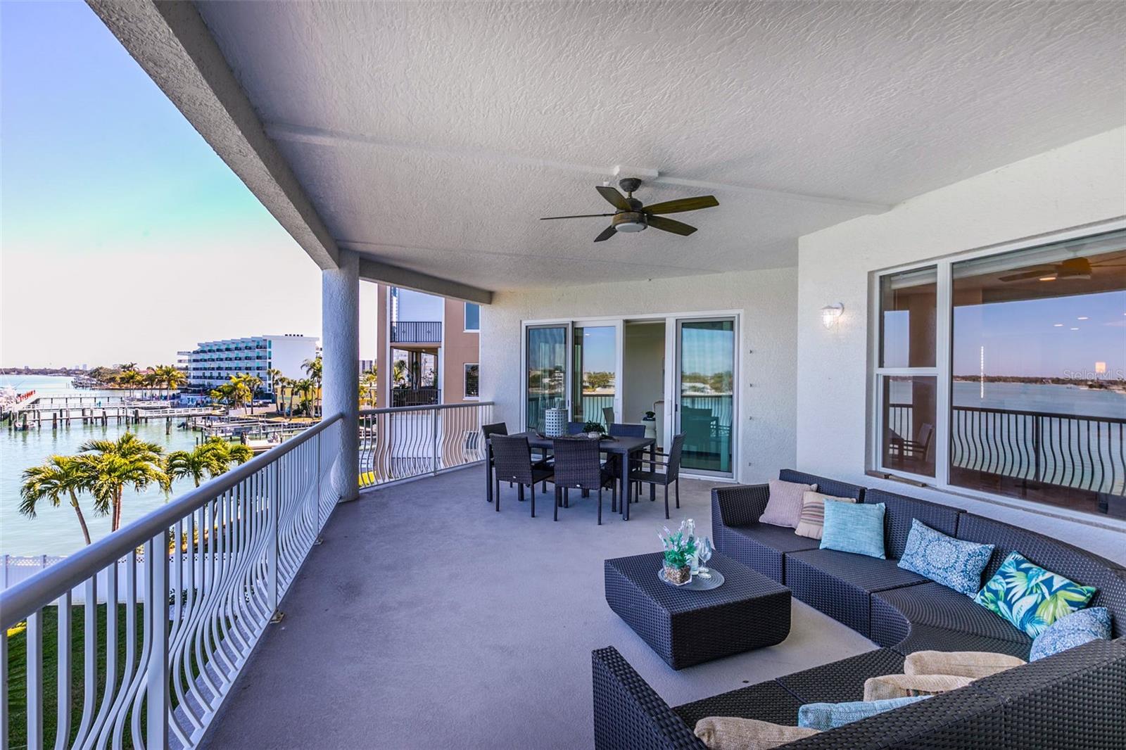 Image 20 of 82 For 220 108th Avenue 304