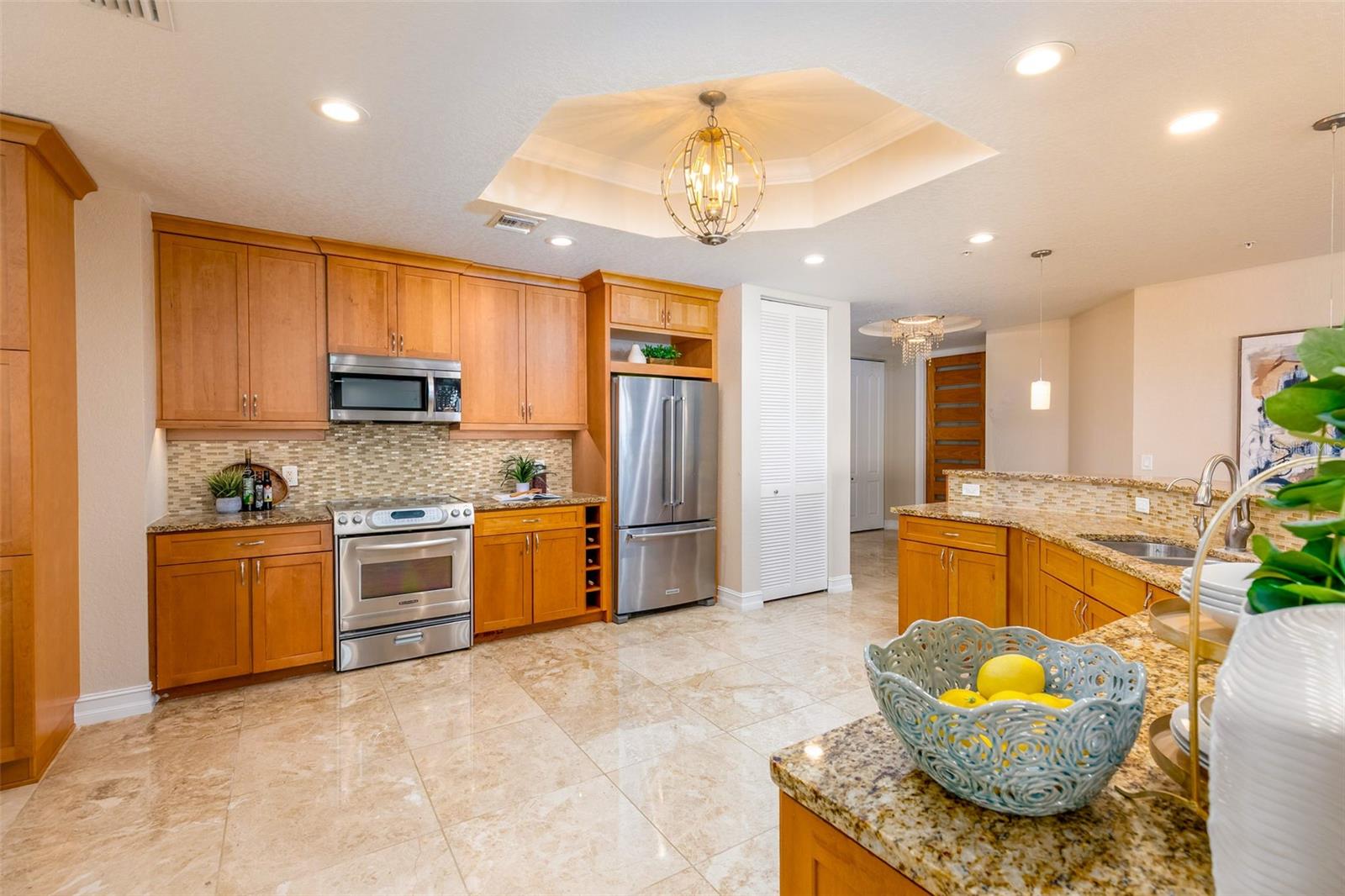 Image 22 of 82 For 220 108th Avenue 304