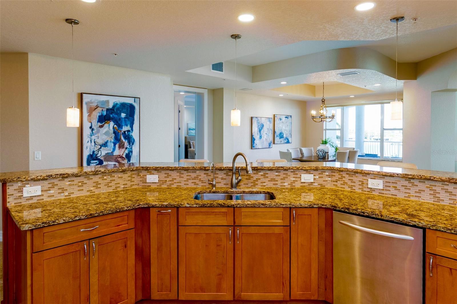 Image 24 of 82 For 220 108th Avenue 304