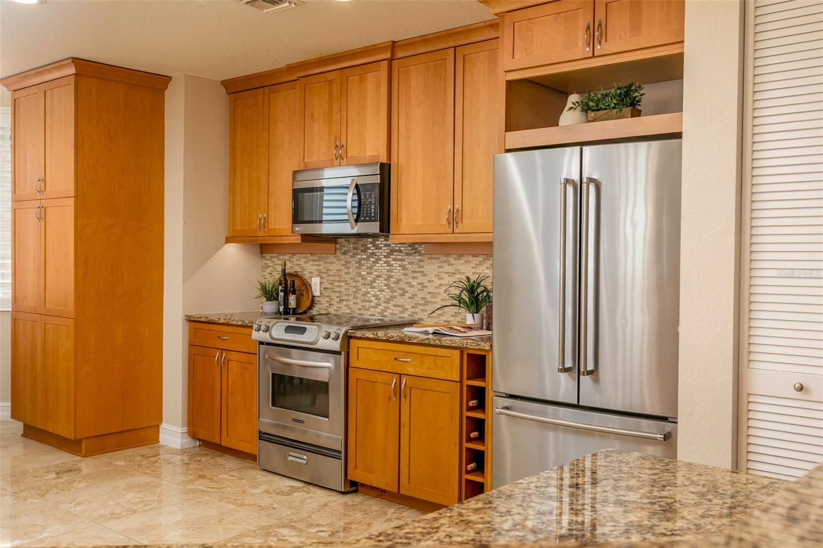 Image 25 of 82 For 220 108th Avenue 304