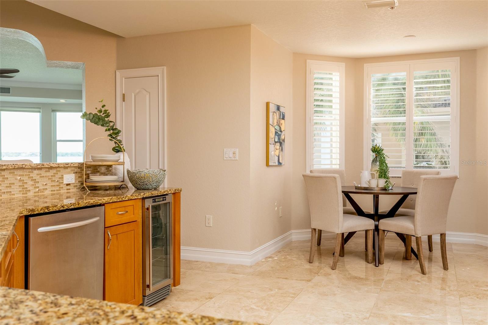 Image 26 of 82 For 220 108th Avenue 304