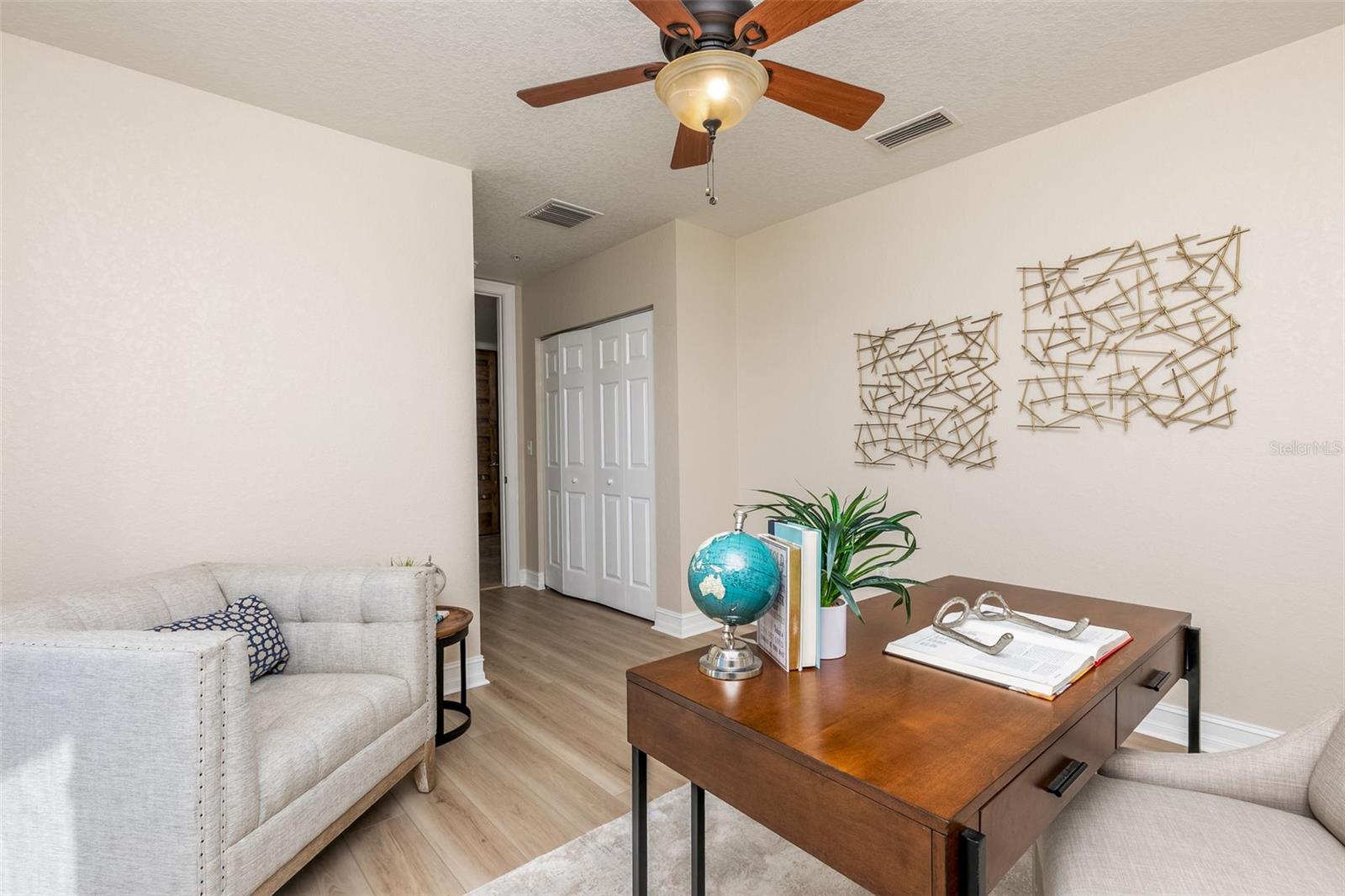 Image 49 of 82 For 220 108th Avenue 304