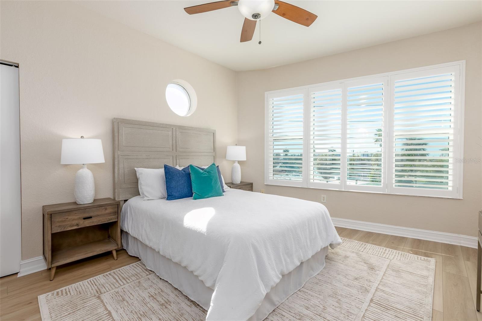 Image 57 of 82 For 220 108th Avenue 304