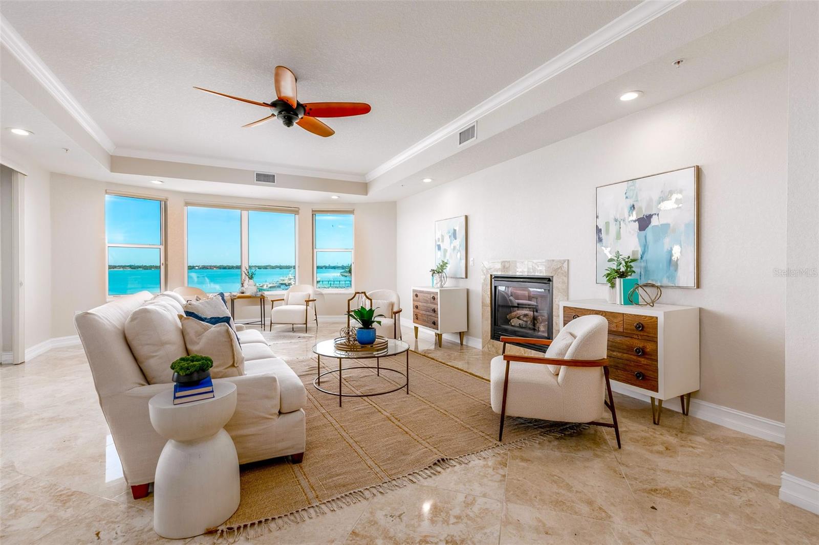 Image 7 of 82 For 220 108th Avenue 304