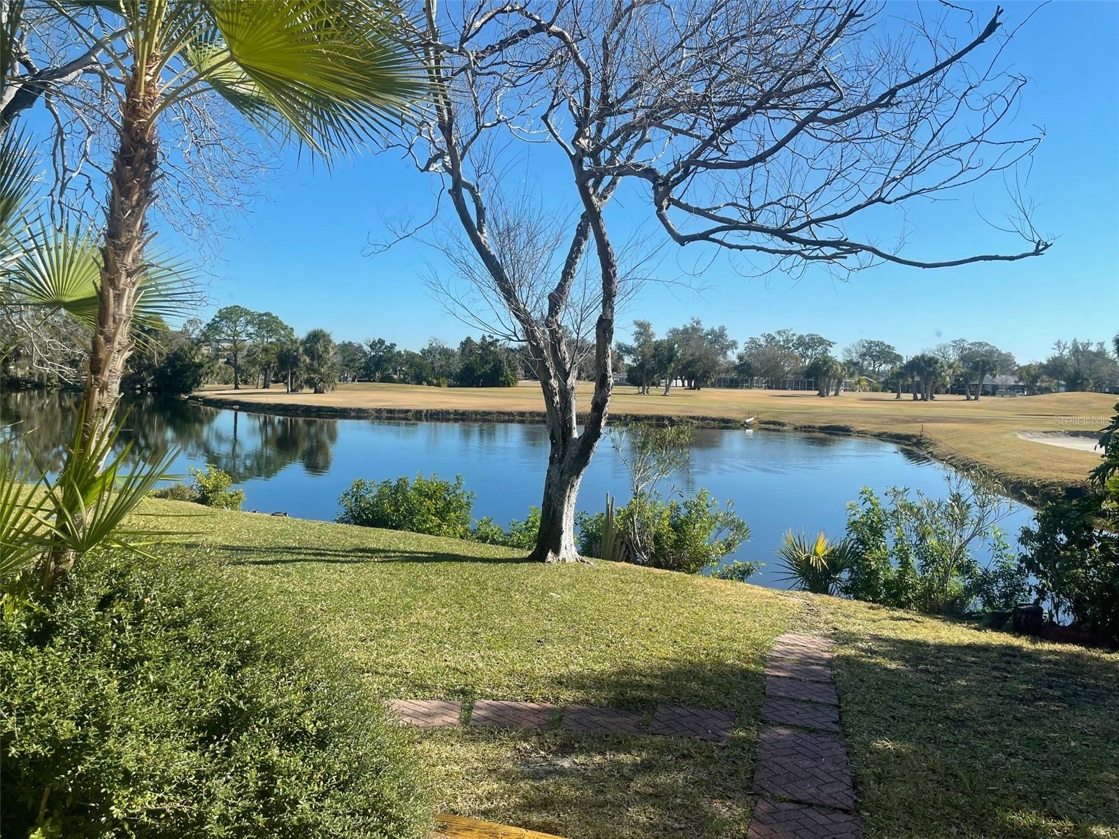 Details for 6823 Greenbrier Drive, SEMINOLE, FL 33777