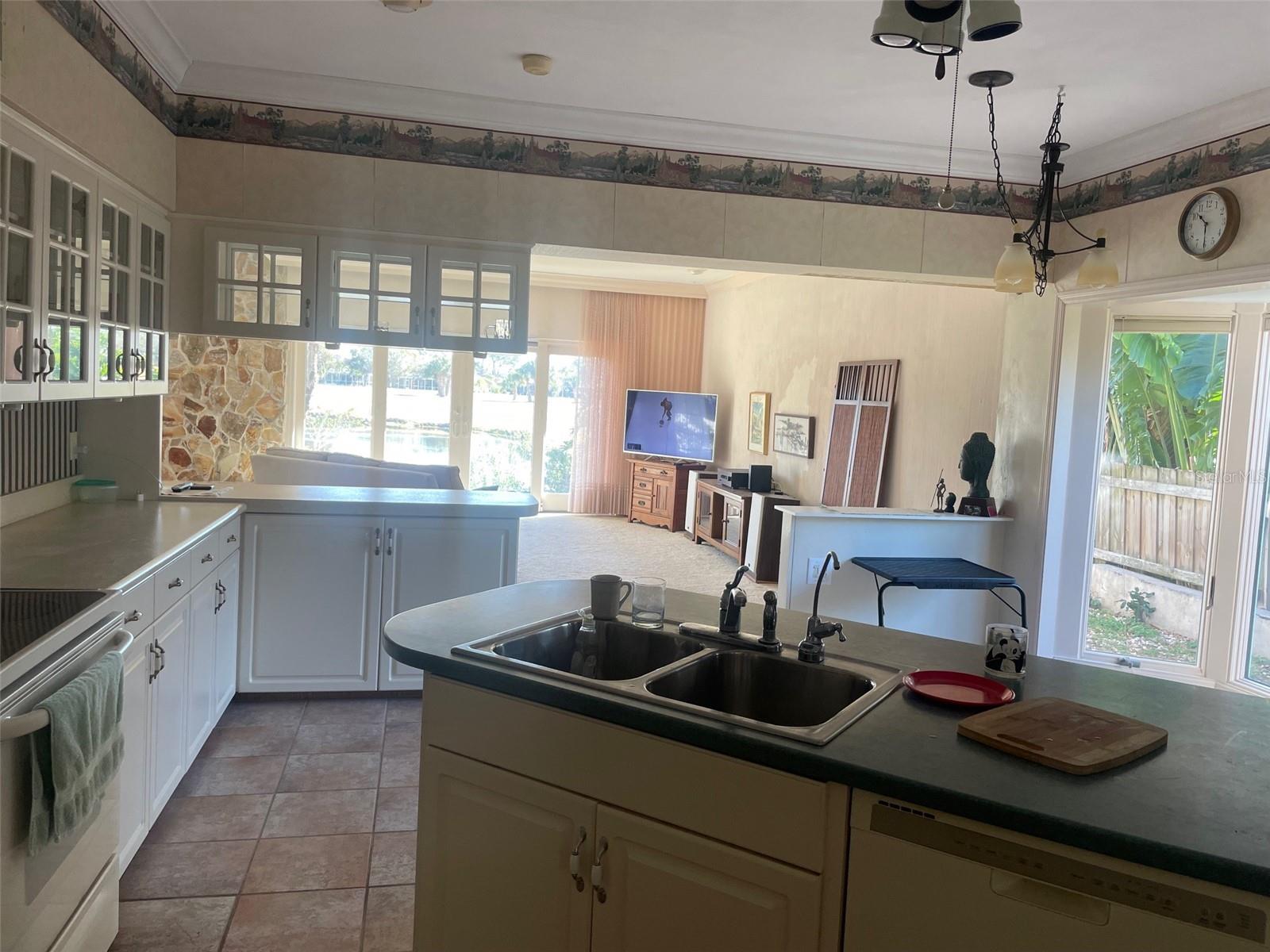 Image 12 of 29 For 6823 Greenbrier Drive