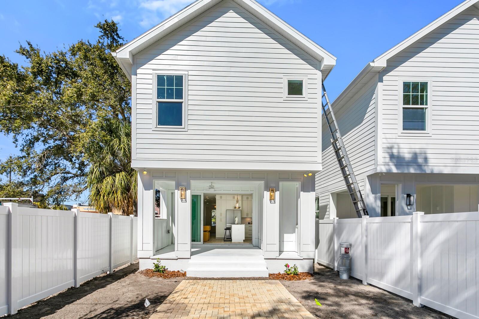 Image 18 of 32 For 2140 Chestnut Street