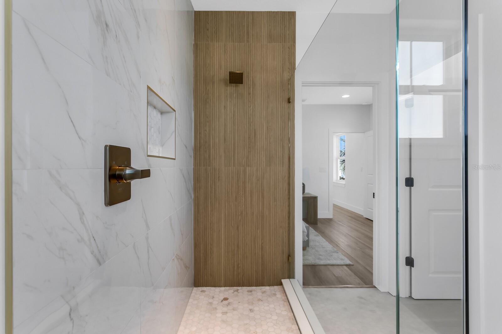 Image 22 of 32 For 2140 Chestnut Street