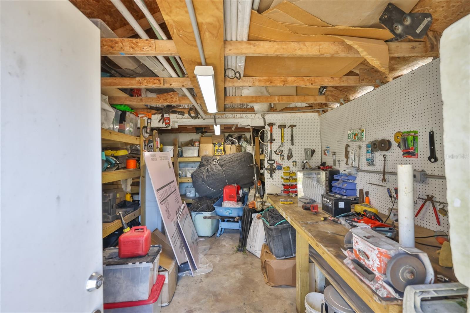 Image 83 of 94 For 20112 Hobbs Road