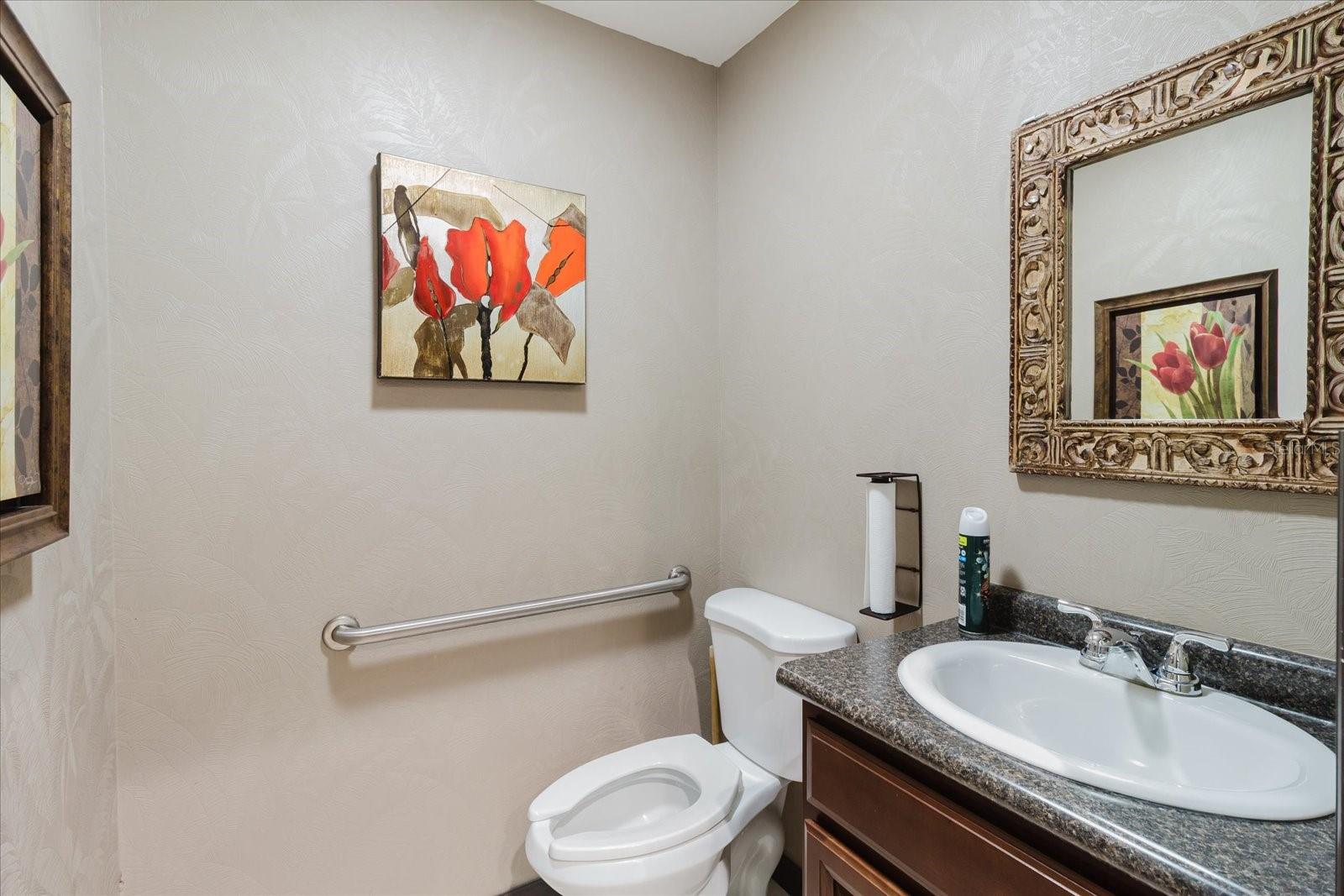 Image 38 of 44 For 611 Druid Road E 707 & 708