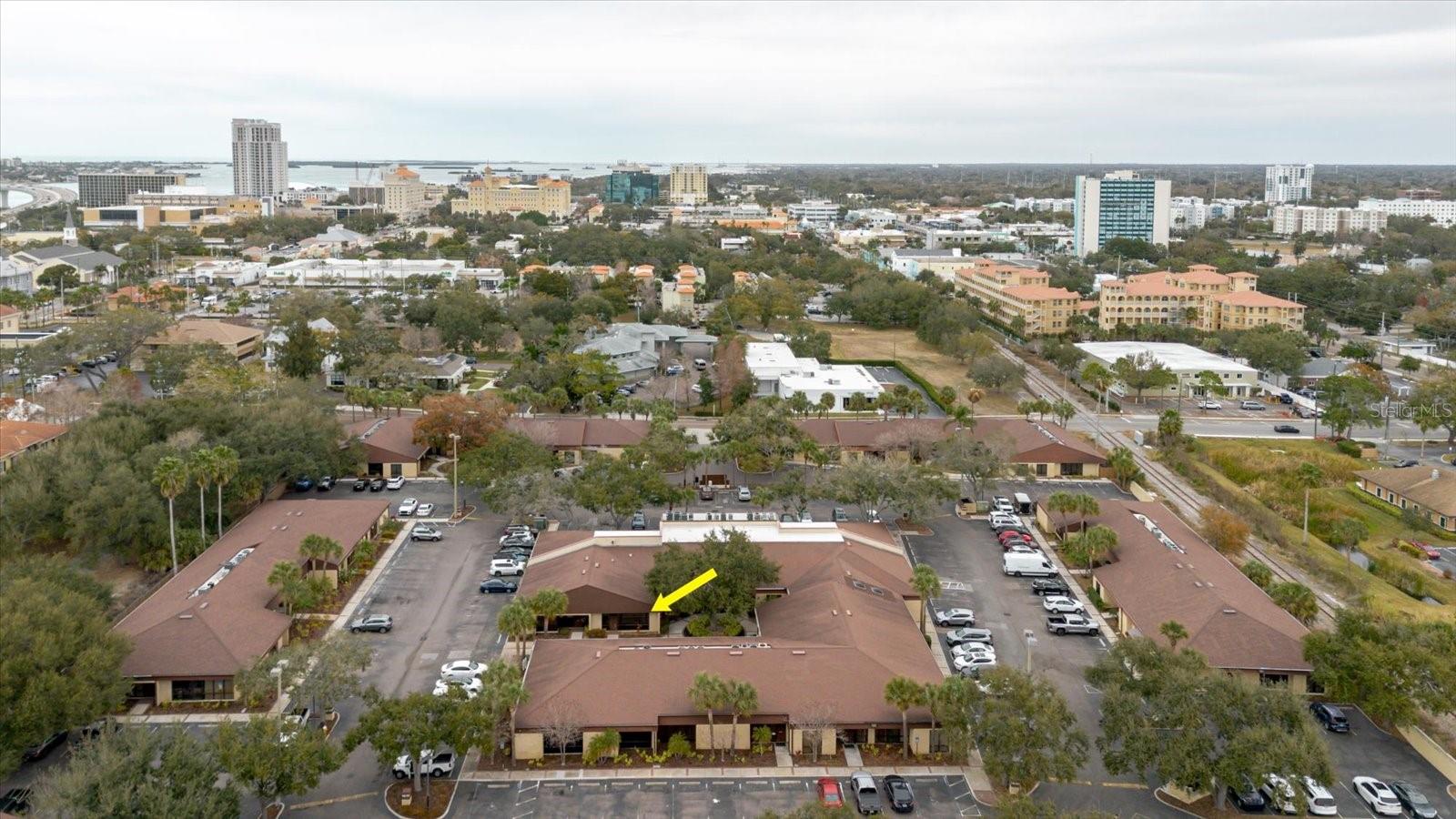 Image 40 of 44 For 611 Druid Road E 707 & 708