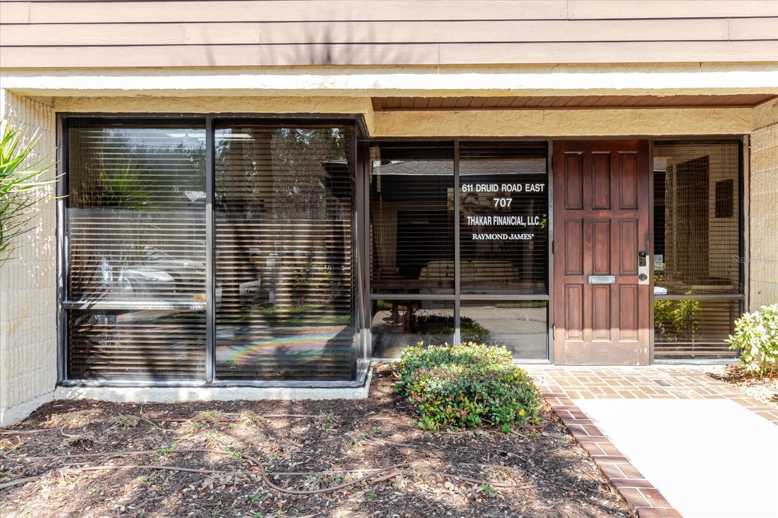 Image 6 of 44 For 611 Druid Road E 707 & 708